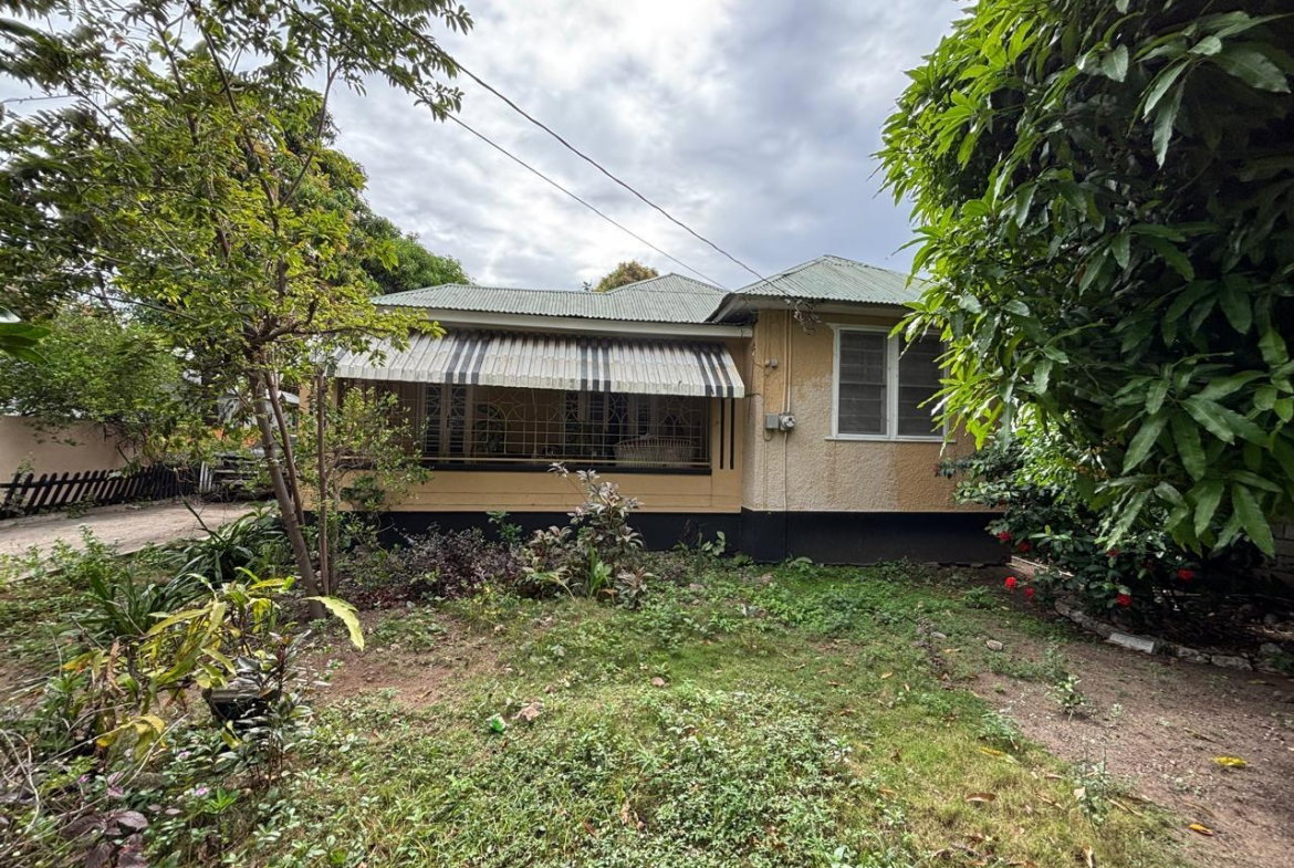 Sixth image of 10 Queens Avenue in Kingston 10, St. Andrew, Jamaica - property is For Sale