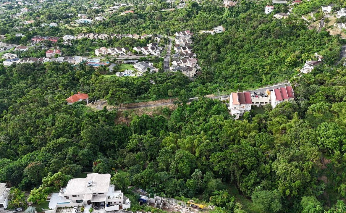 Third image of 7b Barbican Heights in Kingston 6, St. Andrew, Jamaica - property is For Sale